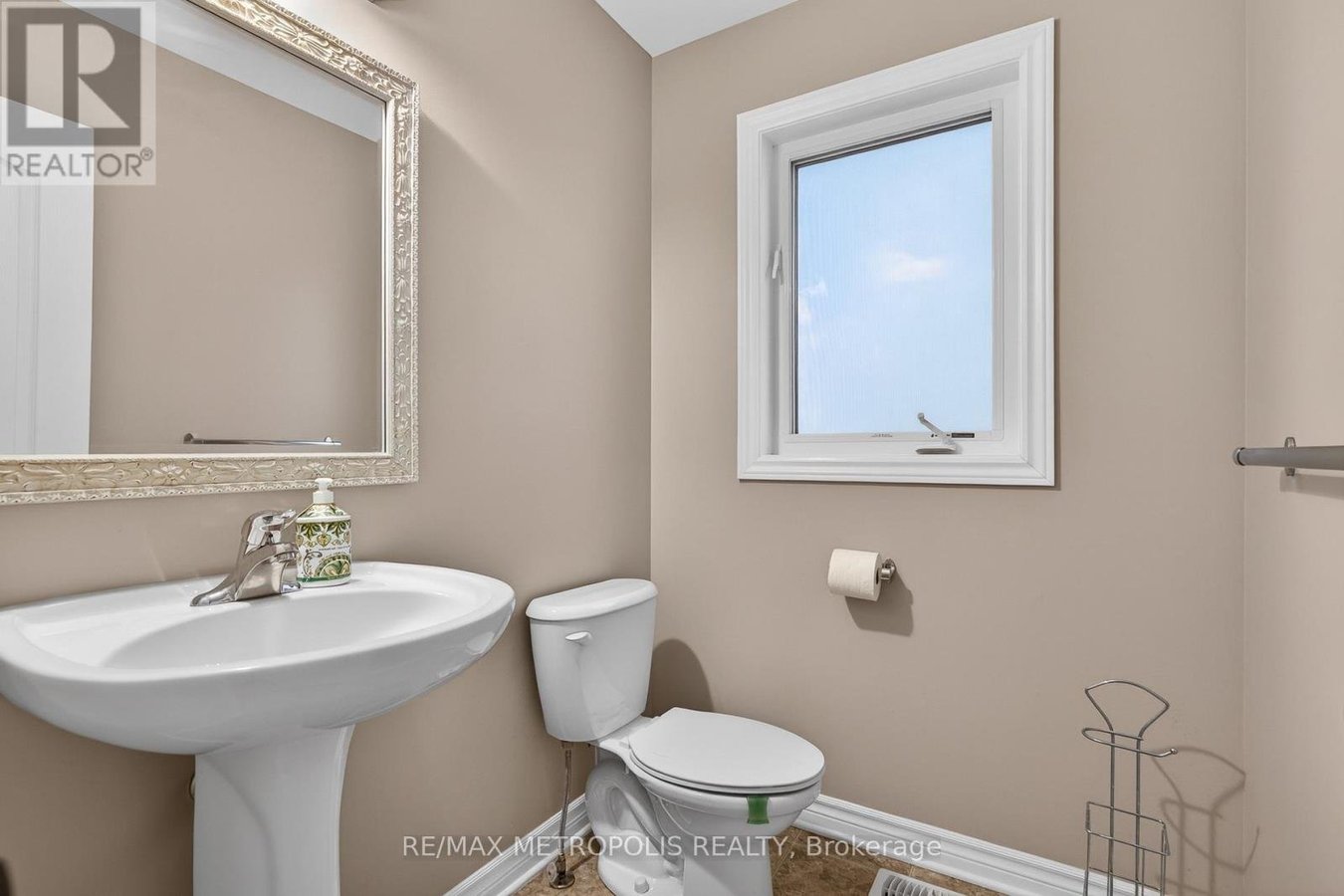 1276 ATKINSON STREET - Photo 12