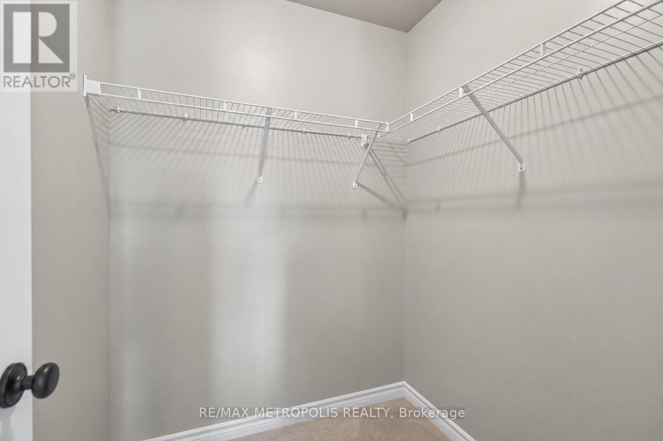 1276 ATKINSON STREET - Photo 19