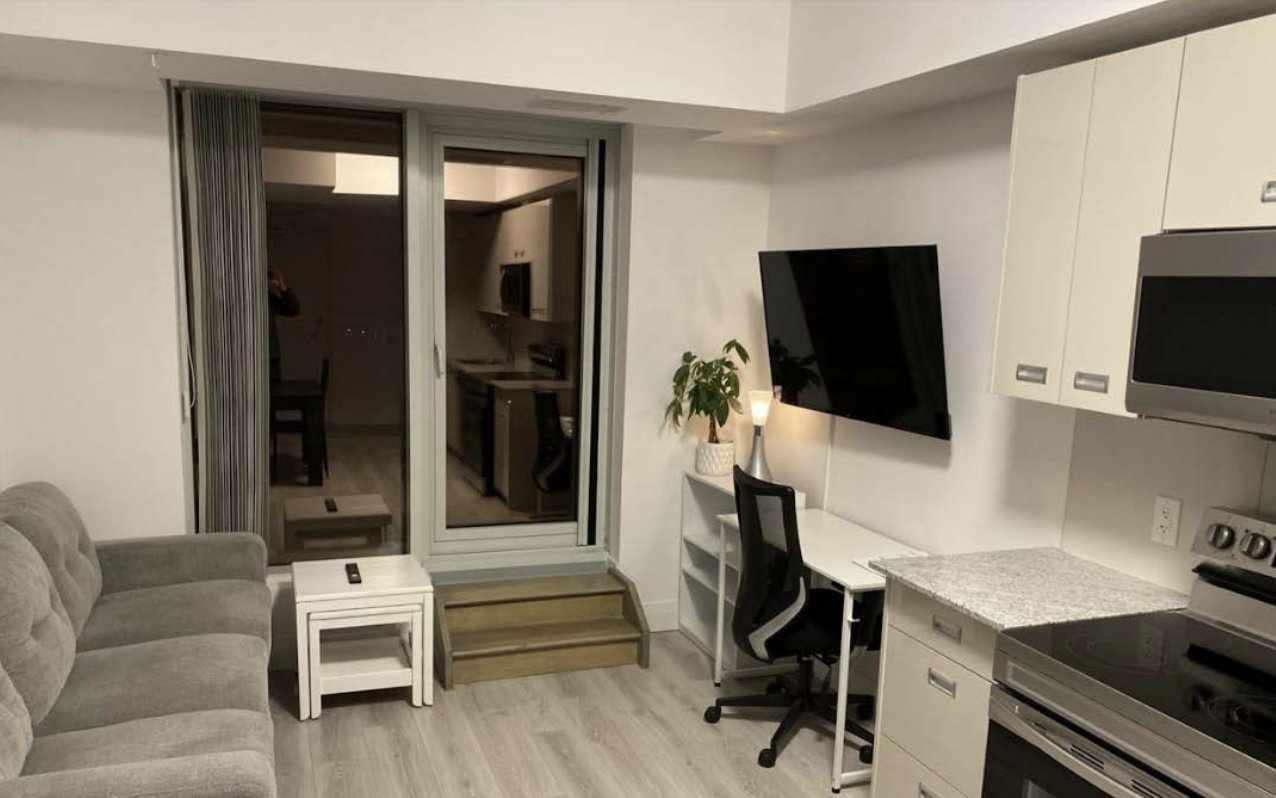 652 Princess Street - Photo 2