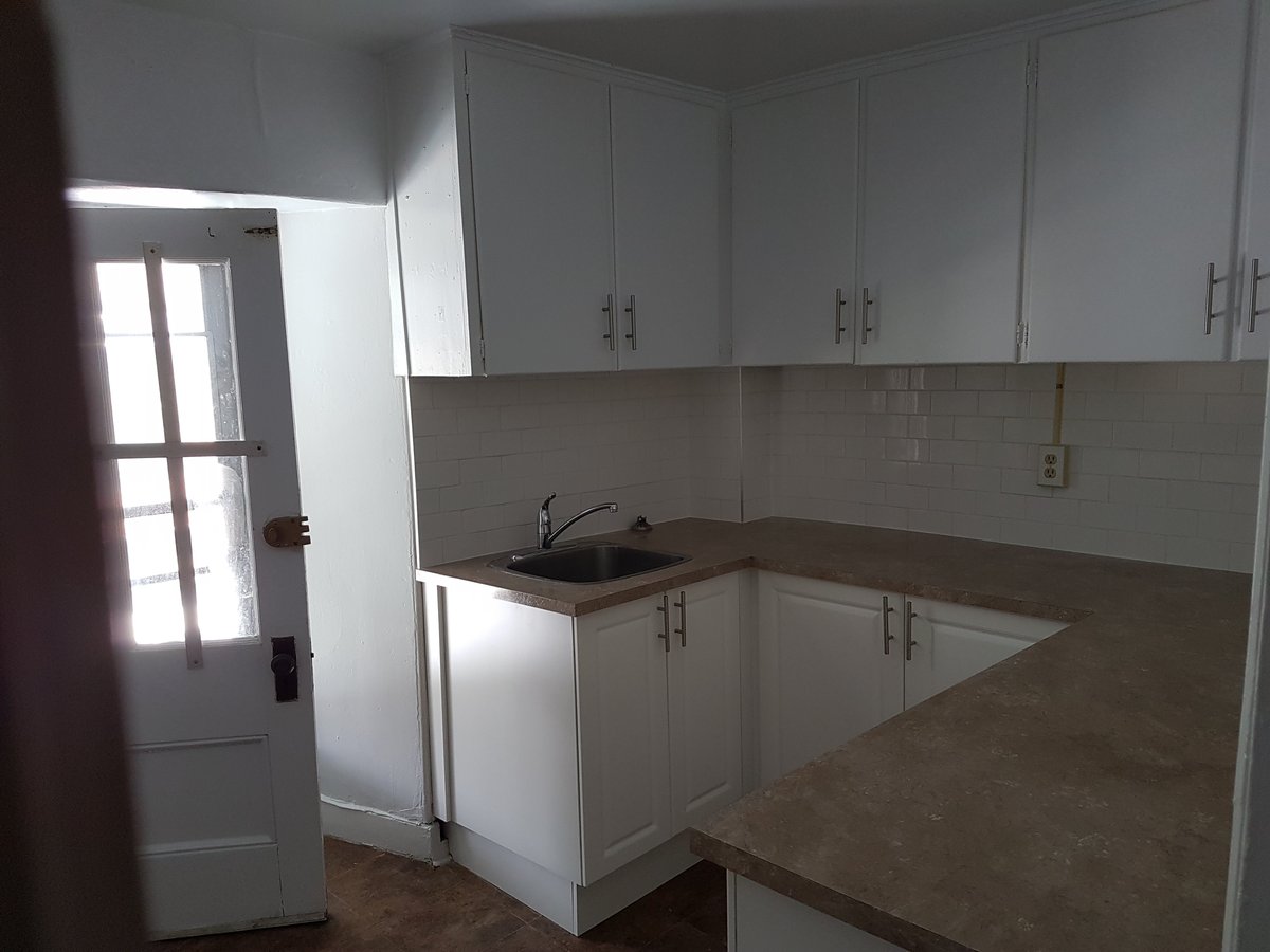 207 William Street - Photo 2