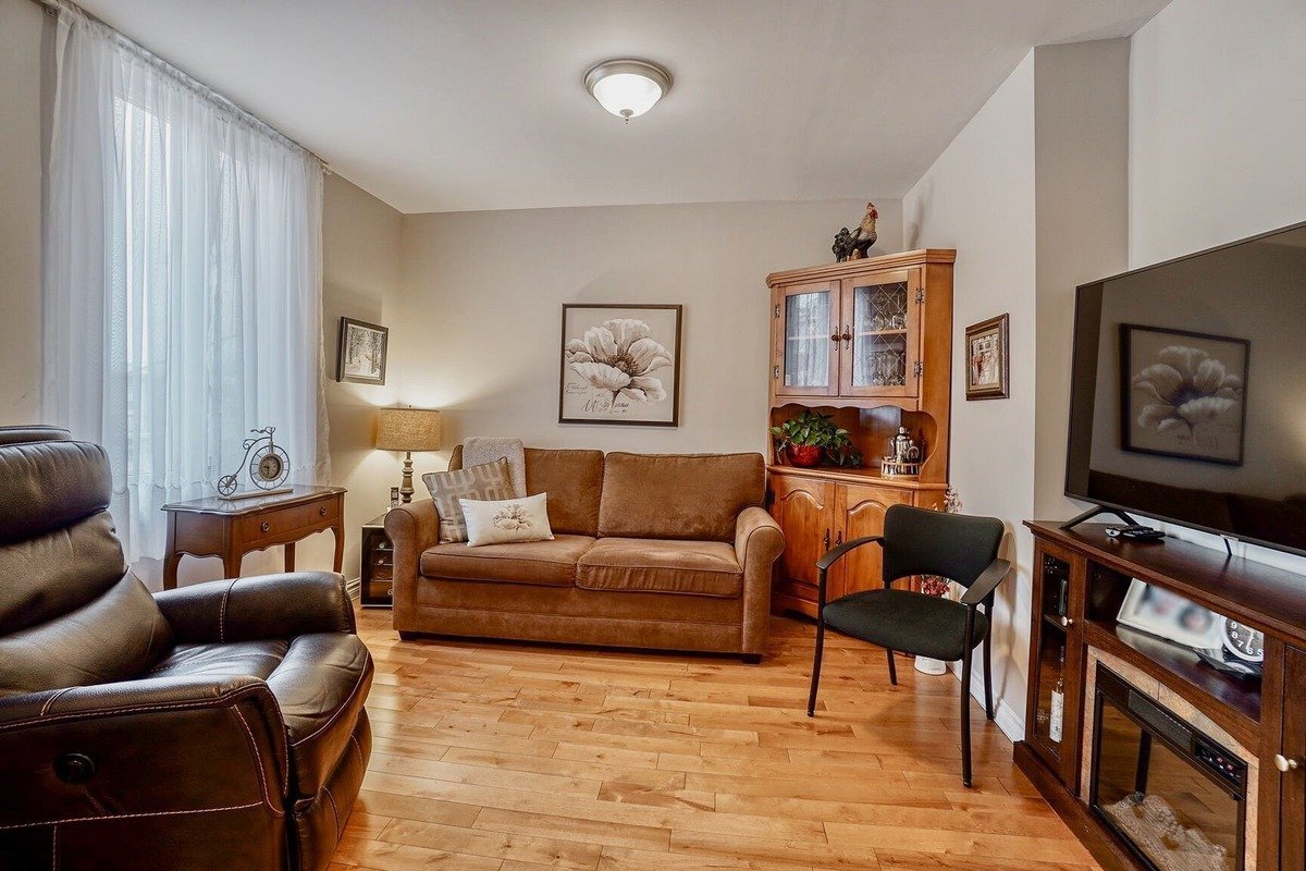 907 7e Avenue - Photo 3