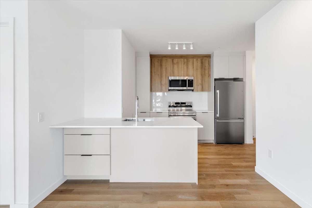 816 2e Avenue - Photo 4