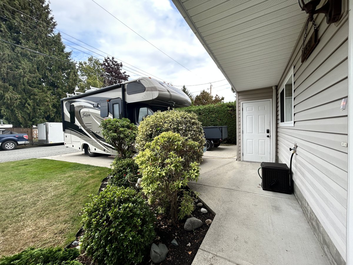 4531 47 Street - Photo 2