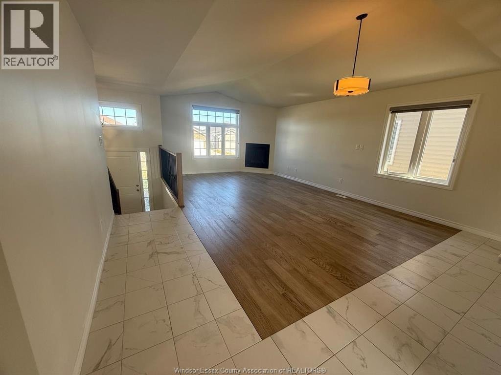 1178 ASPEN RIDGE CRESCENT Unit# UPPER - Photo 7