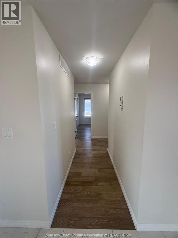 1178 ASPEN RIDGE CRESCENT Unit# UPPER - Photo 8