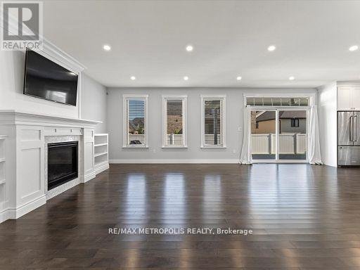 925 LAKEWOOD CRESCENT - Photo 4