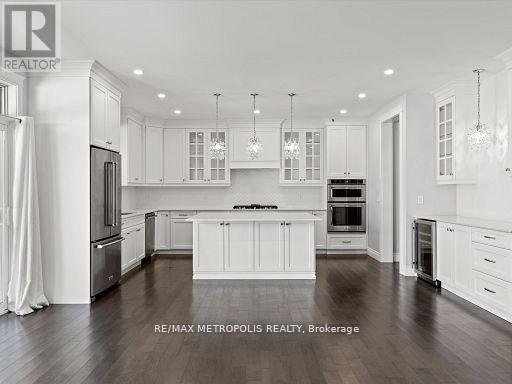 925 LAKEWOOD CRESCENT - Photo 7
