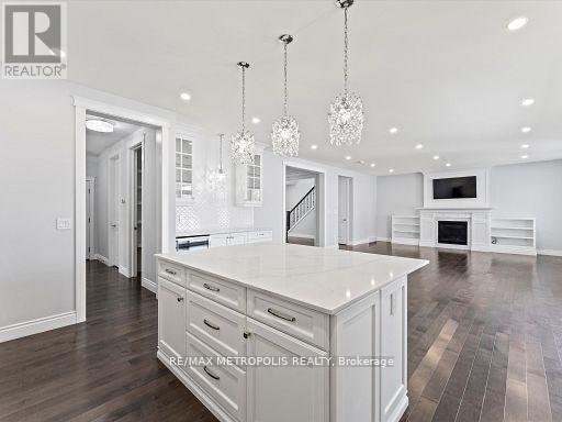 925 LAKEWOOD CRESCENT - Photo 11