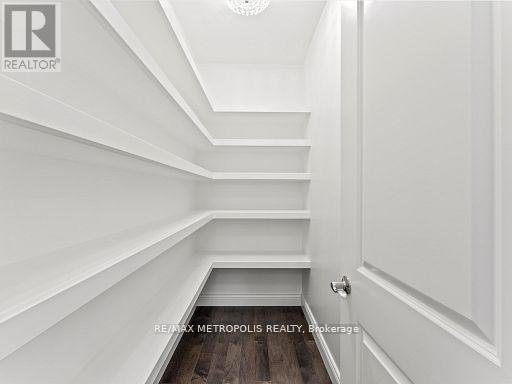 925 LAKEWOOD CRESCENT - Photo 14