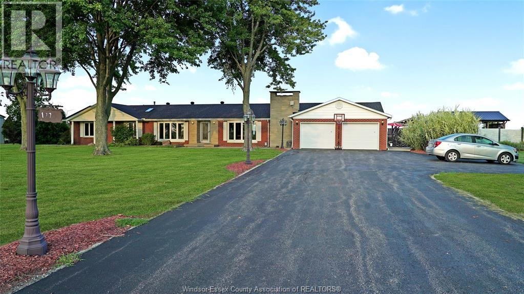 1720 LAKESHORE RD 123 - Photo 2