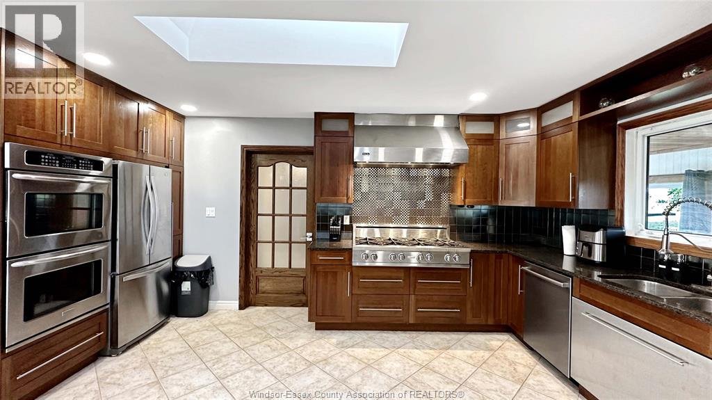 1720 LAKESHORE RD 123 - Photo 6