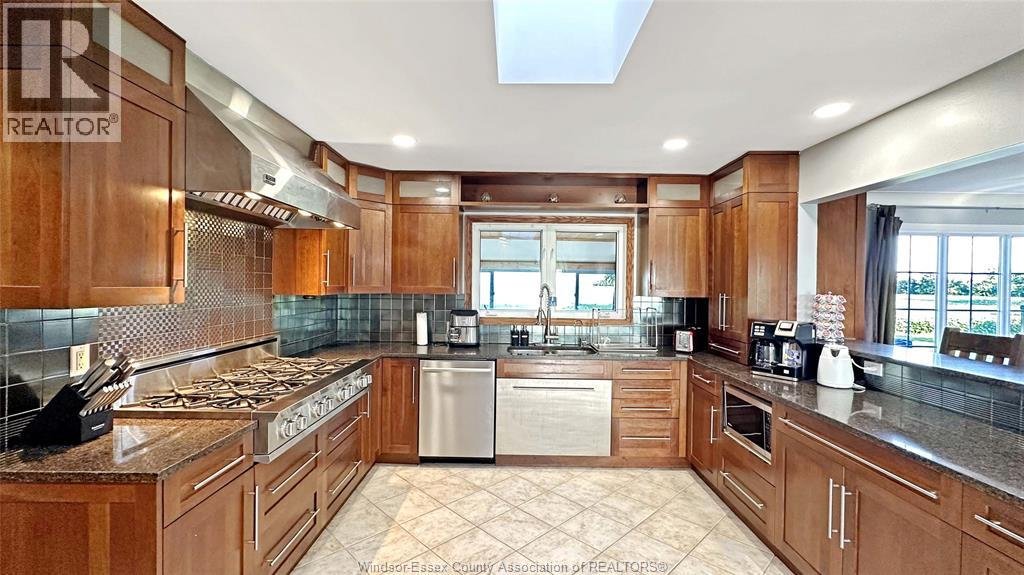 1720 LAKESHORE RD 123 - Photo 7