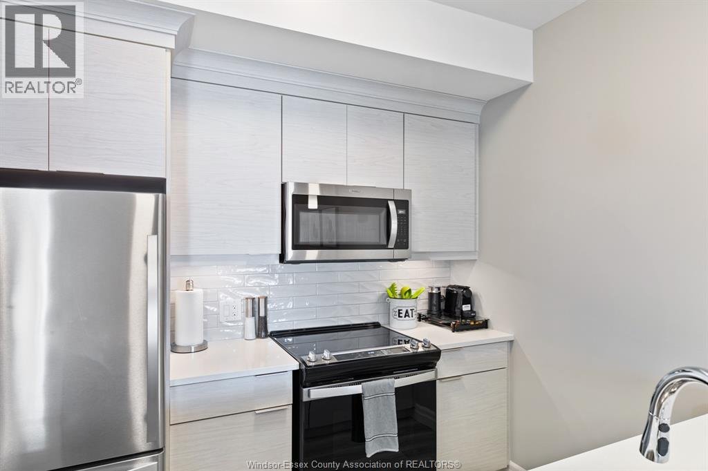 728 BROWNSTONE Unit# 303 - Photo 11