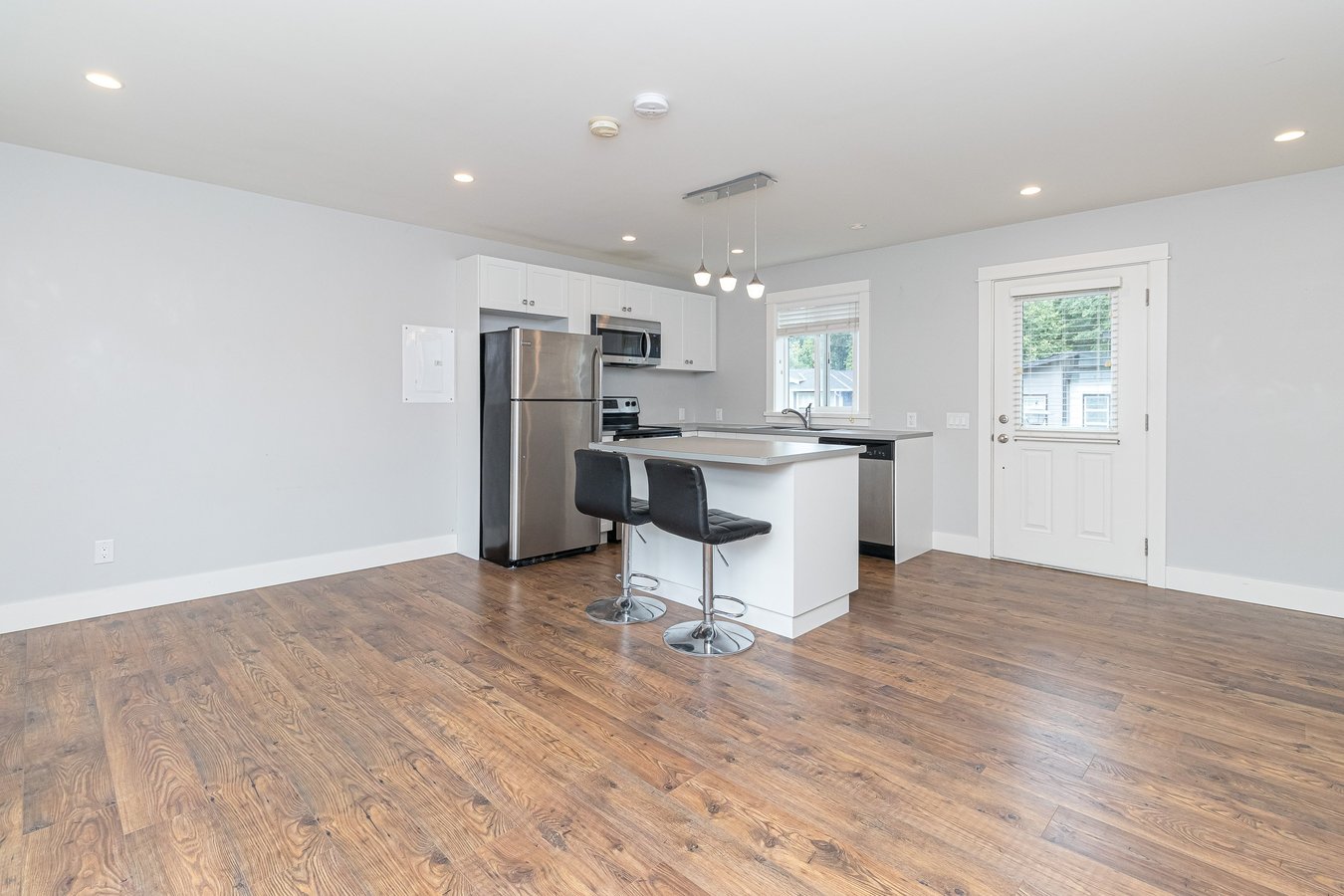 990 Ariane Place - Photo 6