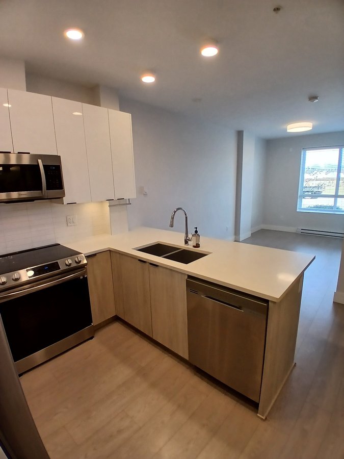 20360 Logan Avenue - Photo 2