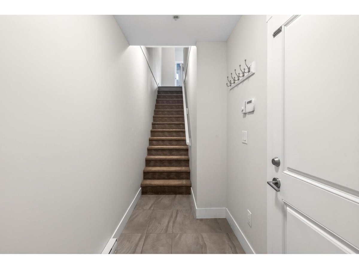 55 20860 76 AVENUE - Photo 5