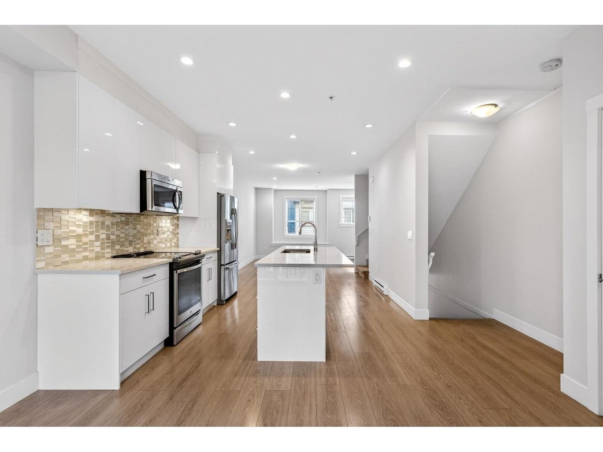 55 20860 76 AVENUE - Photo 8
