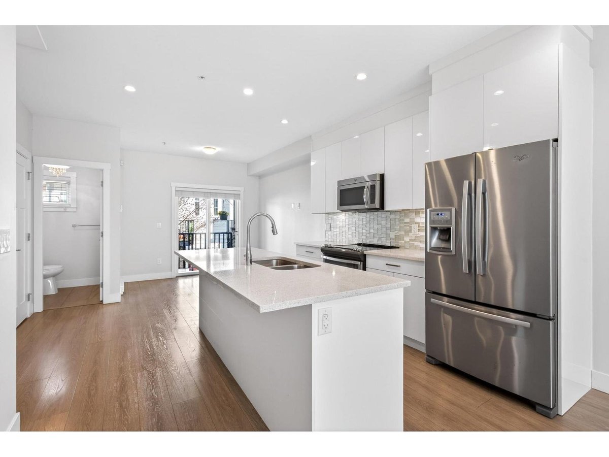 55 20860 76 AVENUE - Photo 10