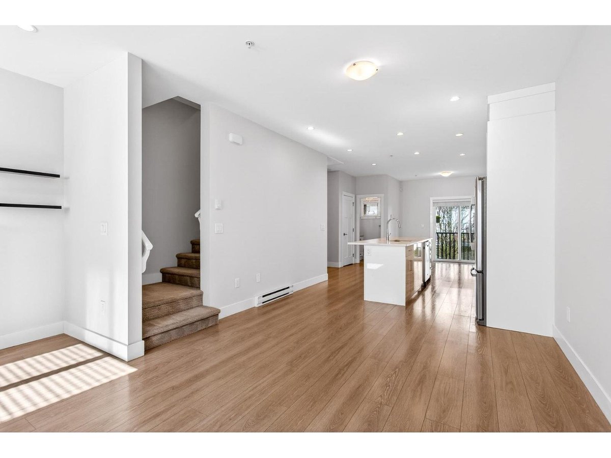 55 20860 76 AVENUE - Photo 18