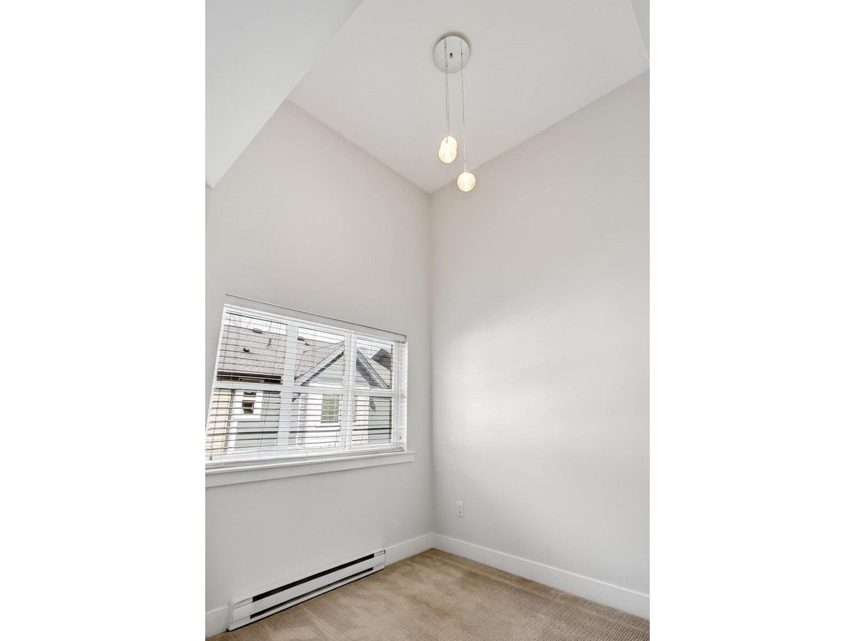 55 20860 76 AVENUE - Photo 25