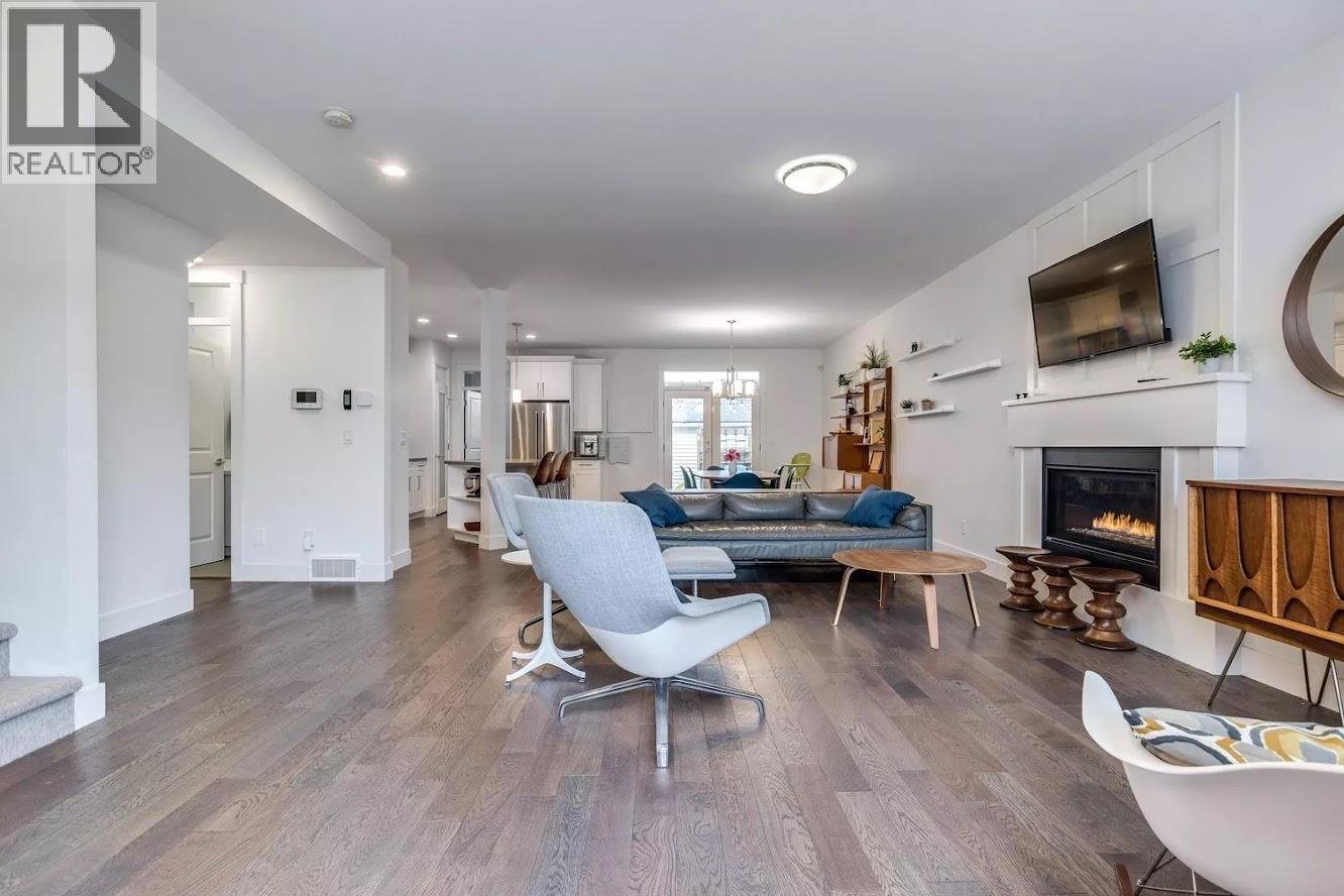 Main Suite 27043 35A AVENUE - Photo 4