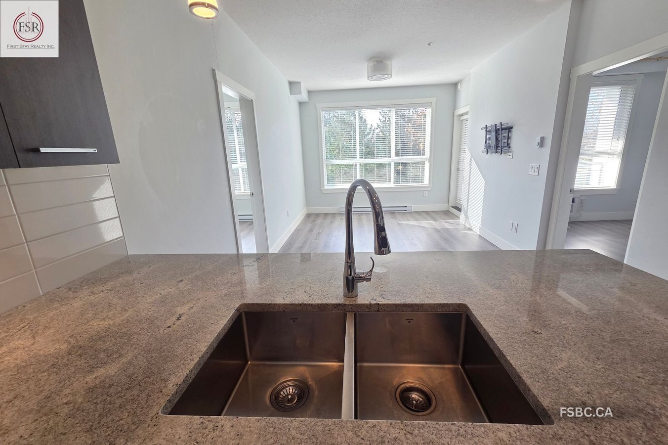 5485 Brydon Crescent - Photo 14