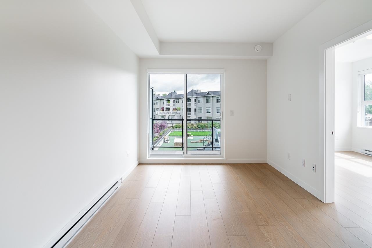 20695 Eastleigh Crescent - Photo 3