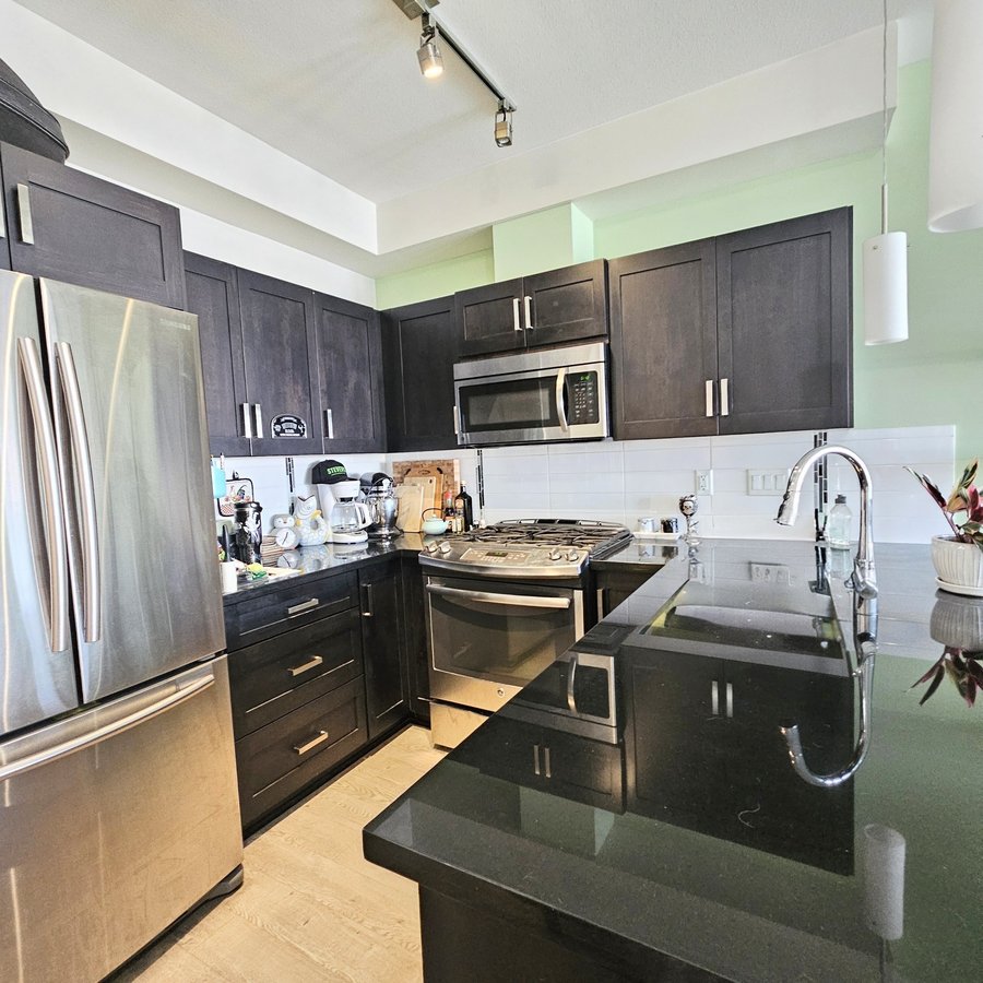 20078 Fraser Highway - Photo 2
