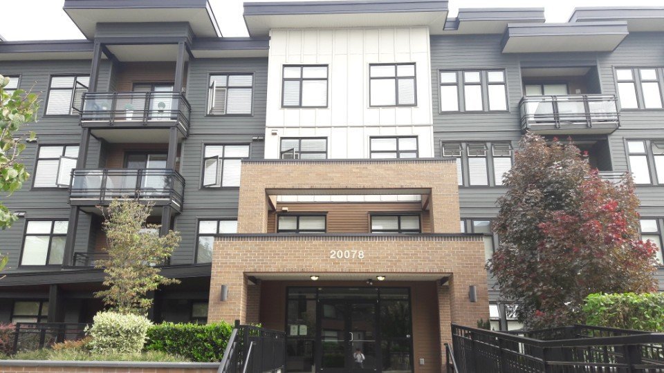 20078 Fraser Highway - Photo 1