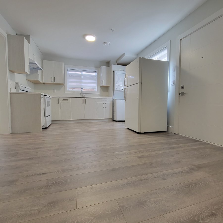 7415 197 Street - Photo 1