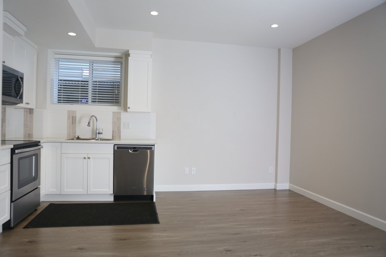 7139 208A Street - Photo 11