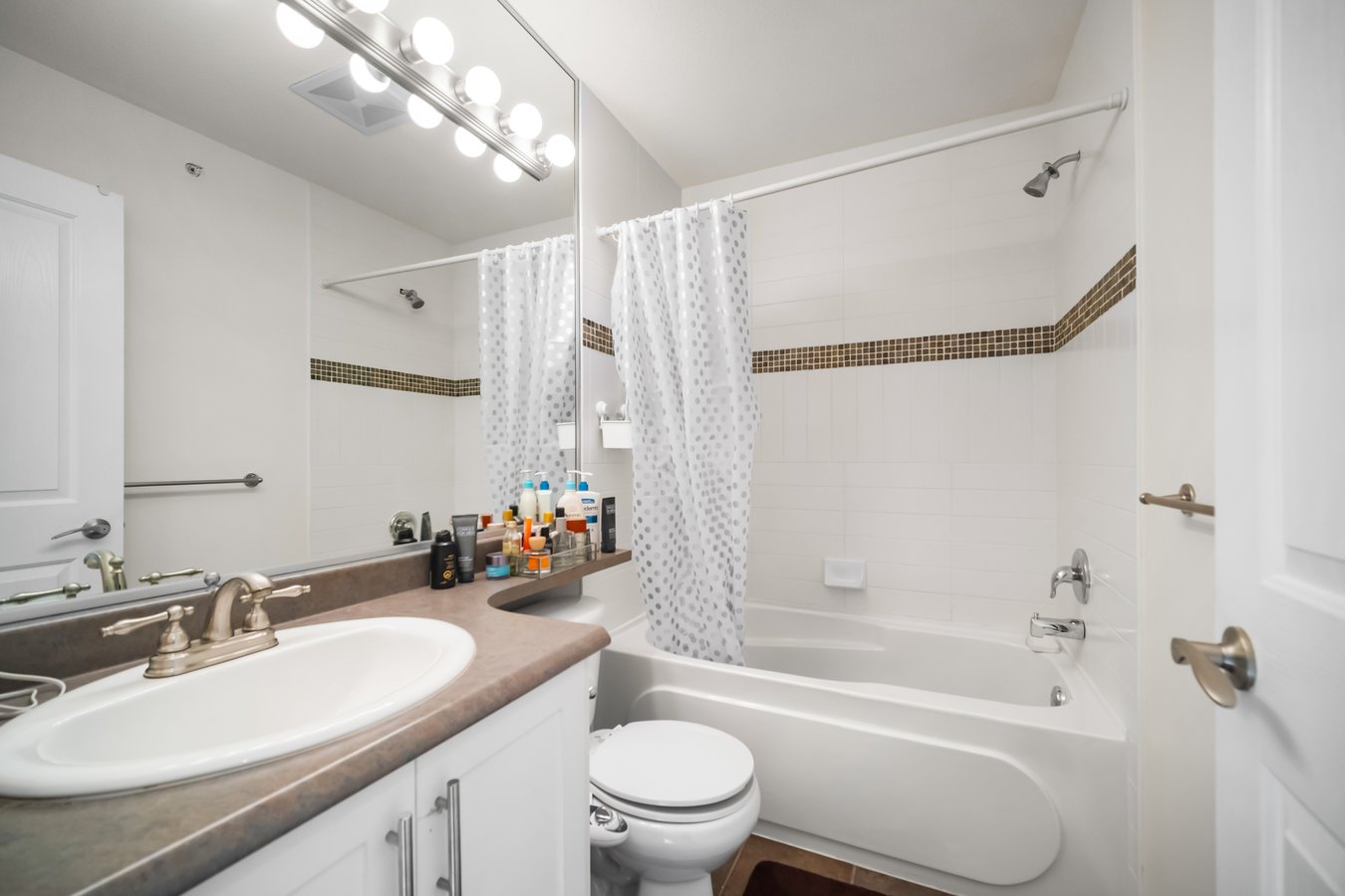 20449 66 Avenue - Photo 7
