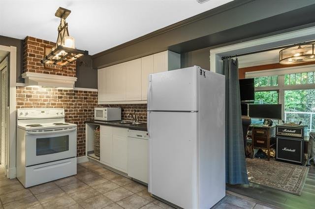9315 215 Street - Photo 15