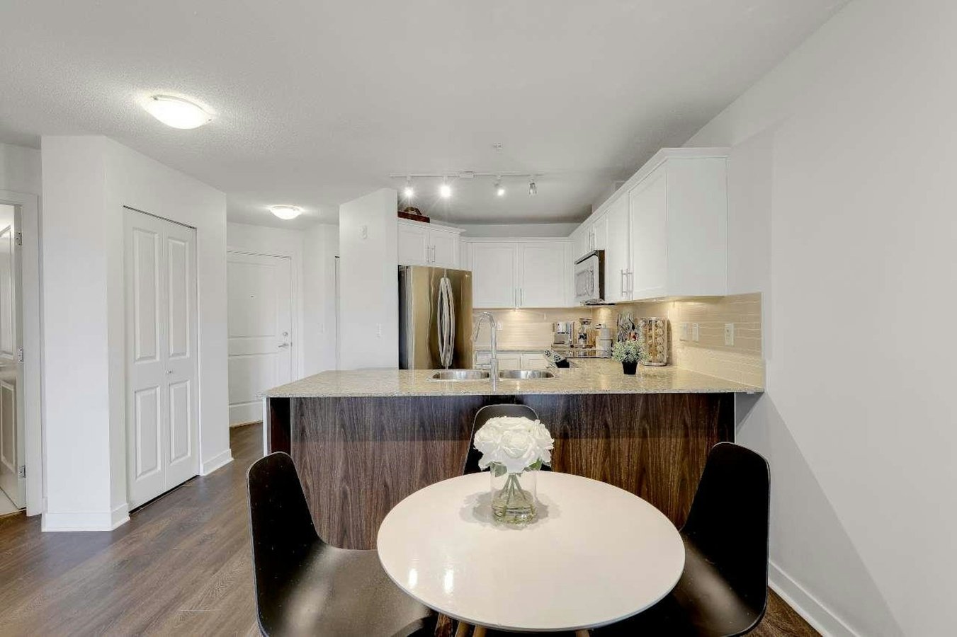 8915 202 Street - Photo 12