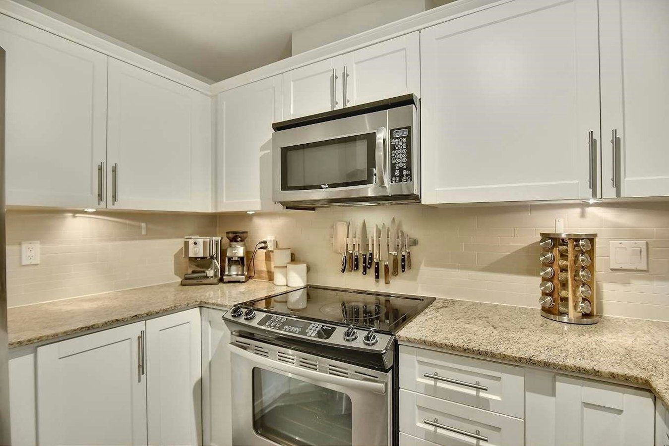 8915 202 Street - Photo 11
