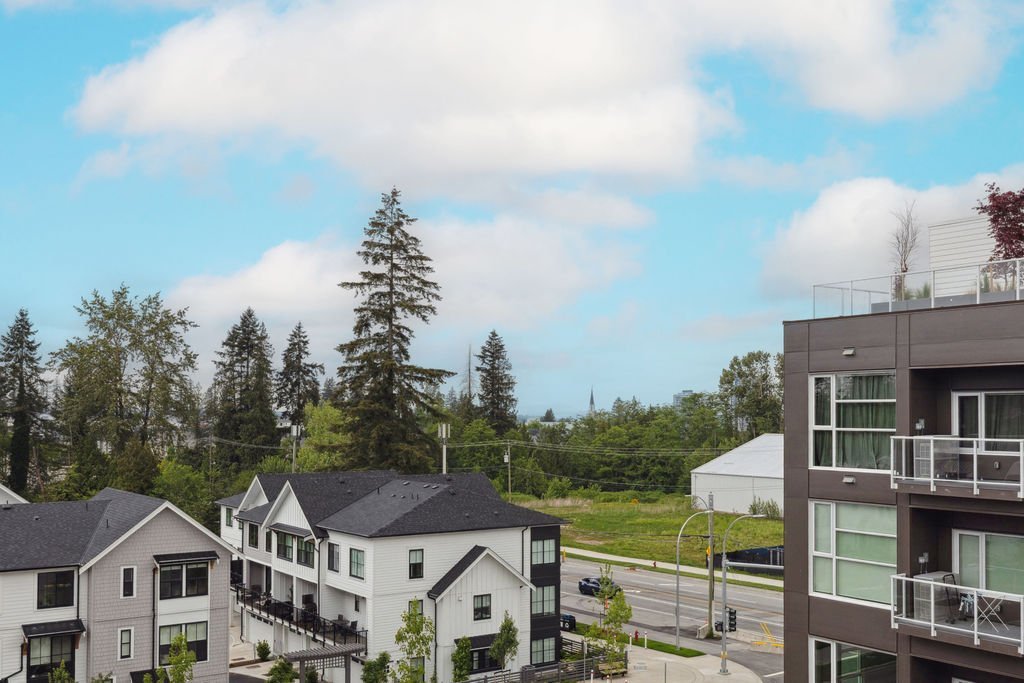 7936 206 Street - Photo 9