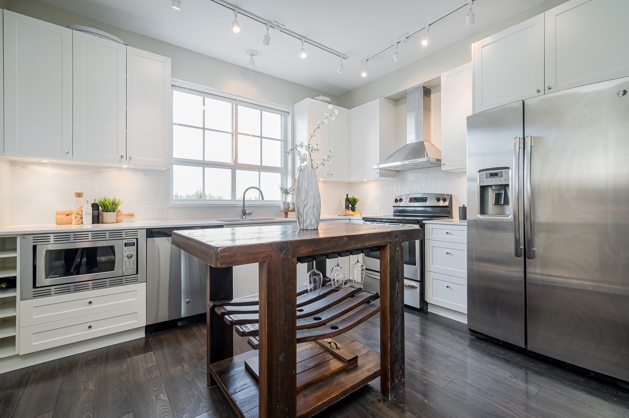 8438 207A Street - Photo 14