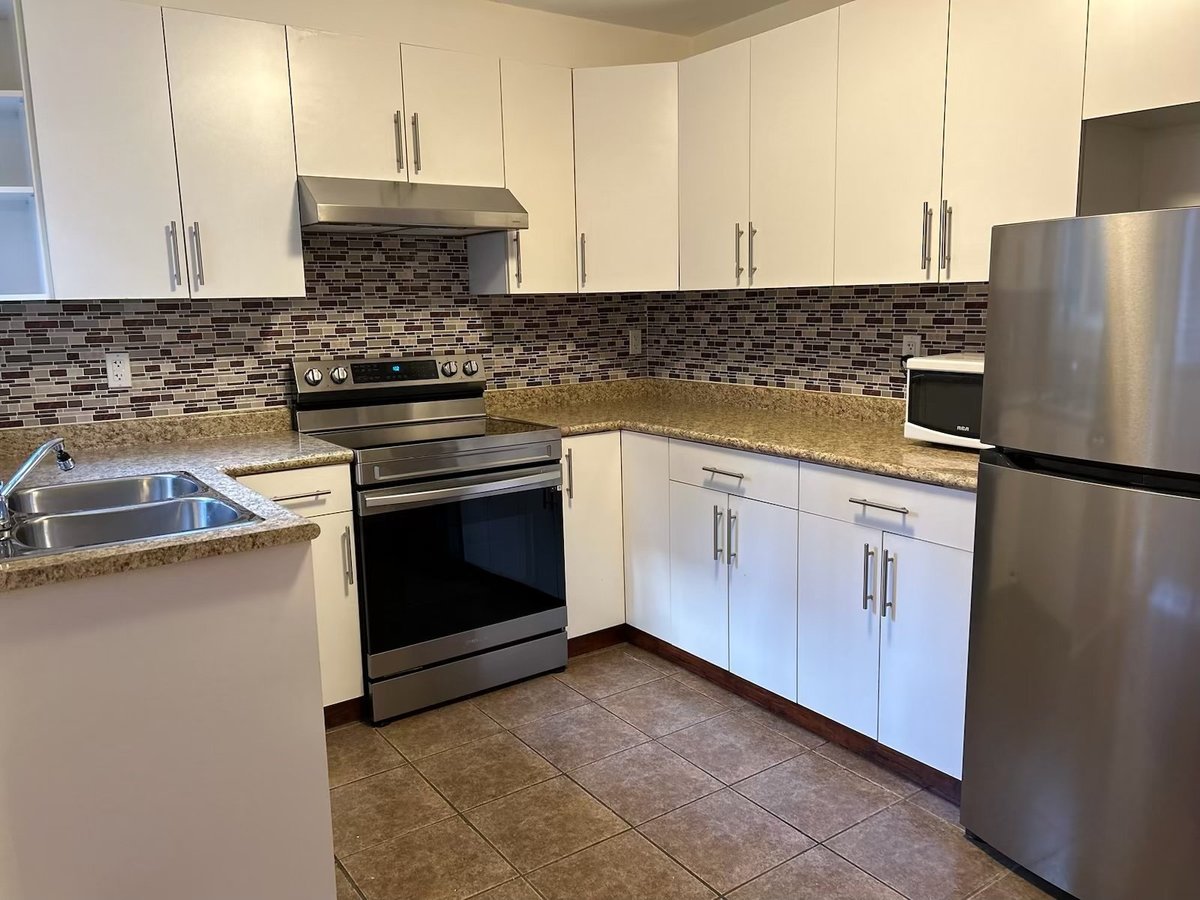 8338 211 Street - Photo 5