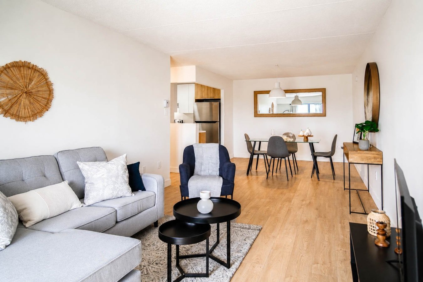 1100 Boulevard Vanier - Photo 2
