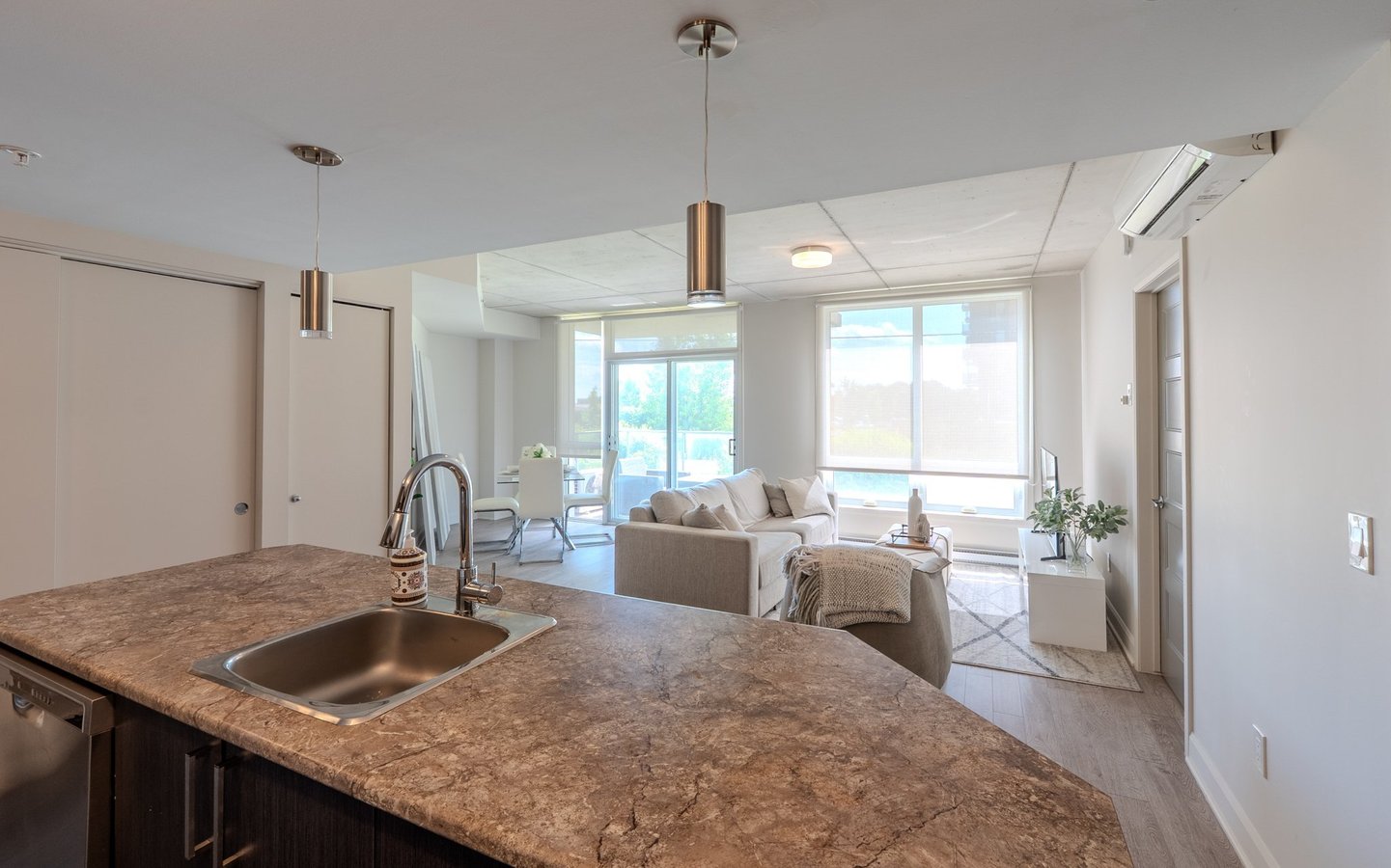 3410 Boulevard Saint-Elzéar Ouest - Photo 4