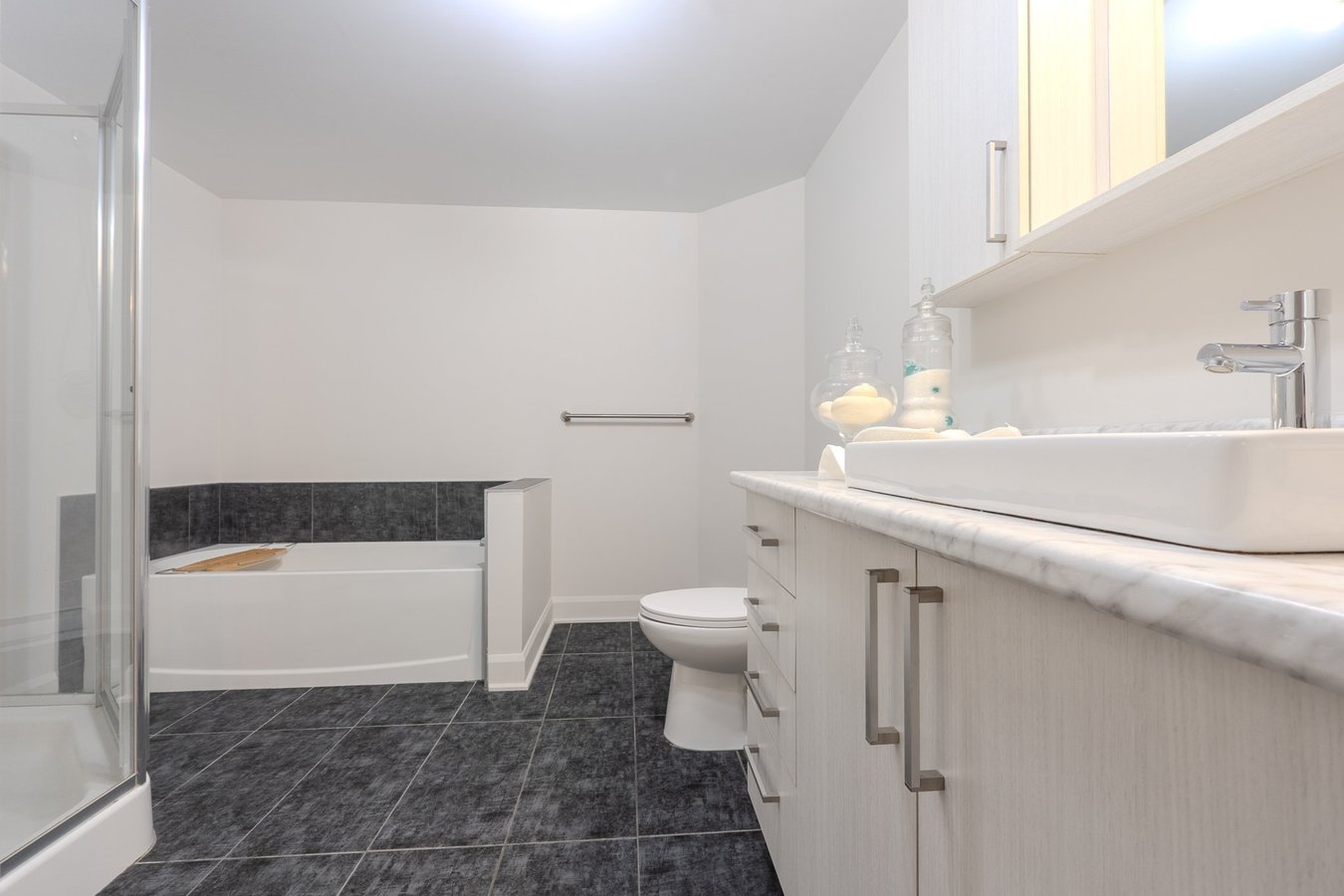 3410 Boulevard Saint-Elzéar Ouest - Photo 13