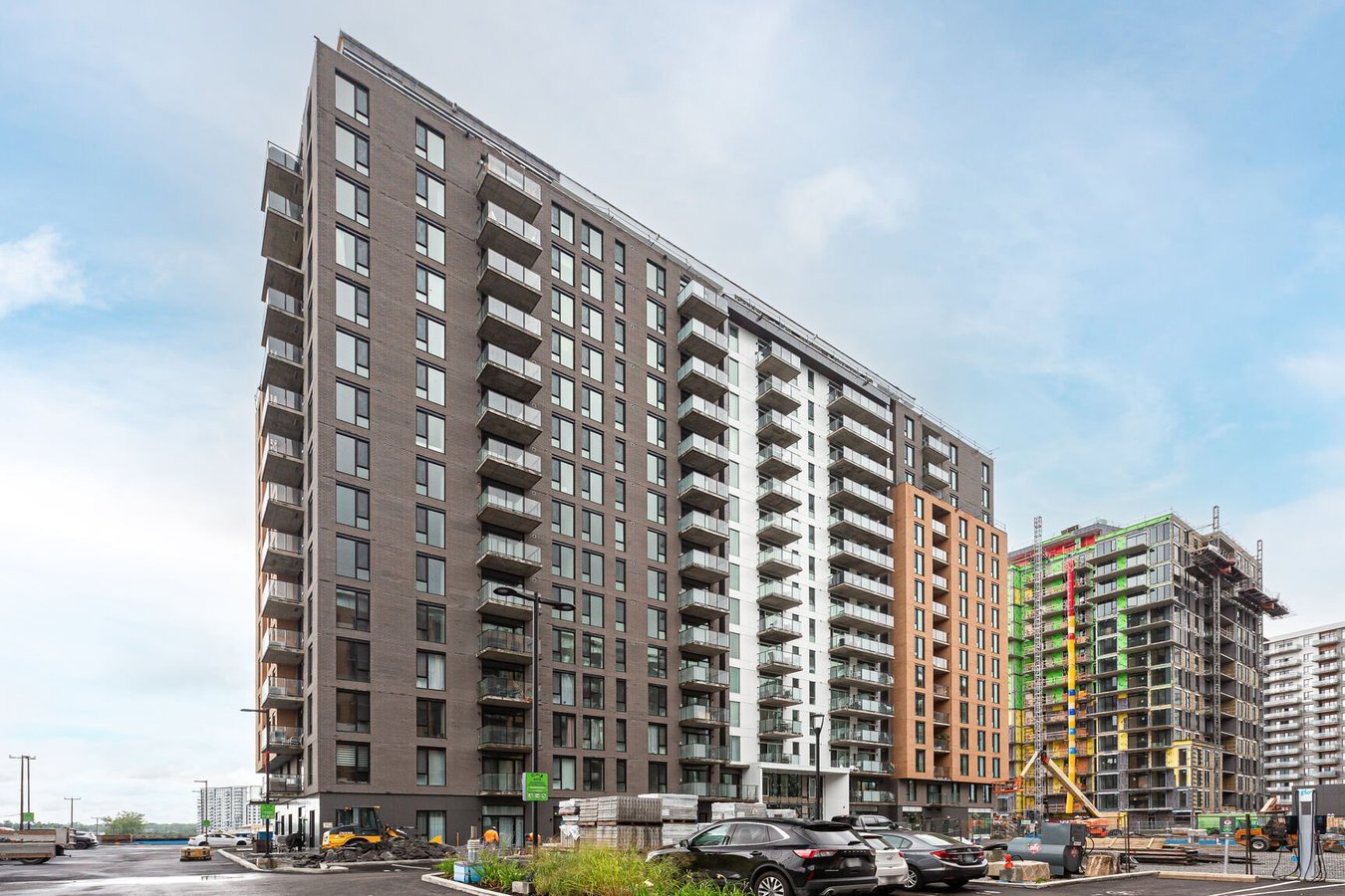 Rentals.ca ) Chomedey Laval Apartments, Condos and Houses For Rent