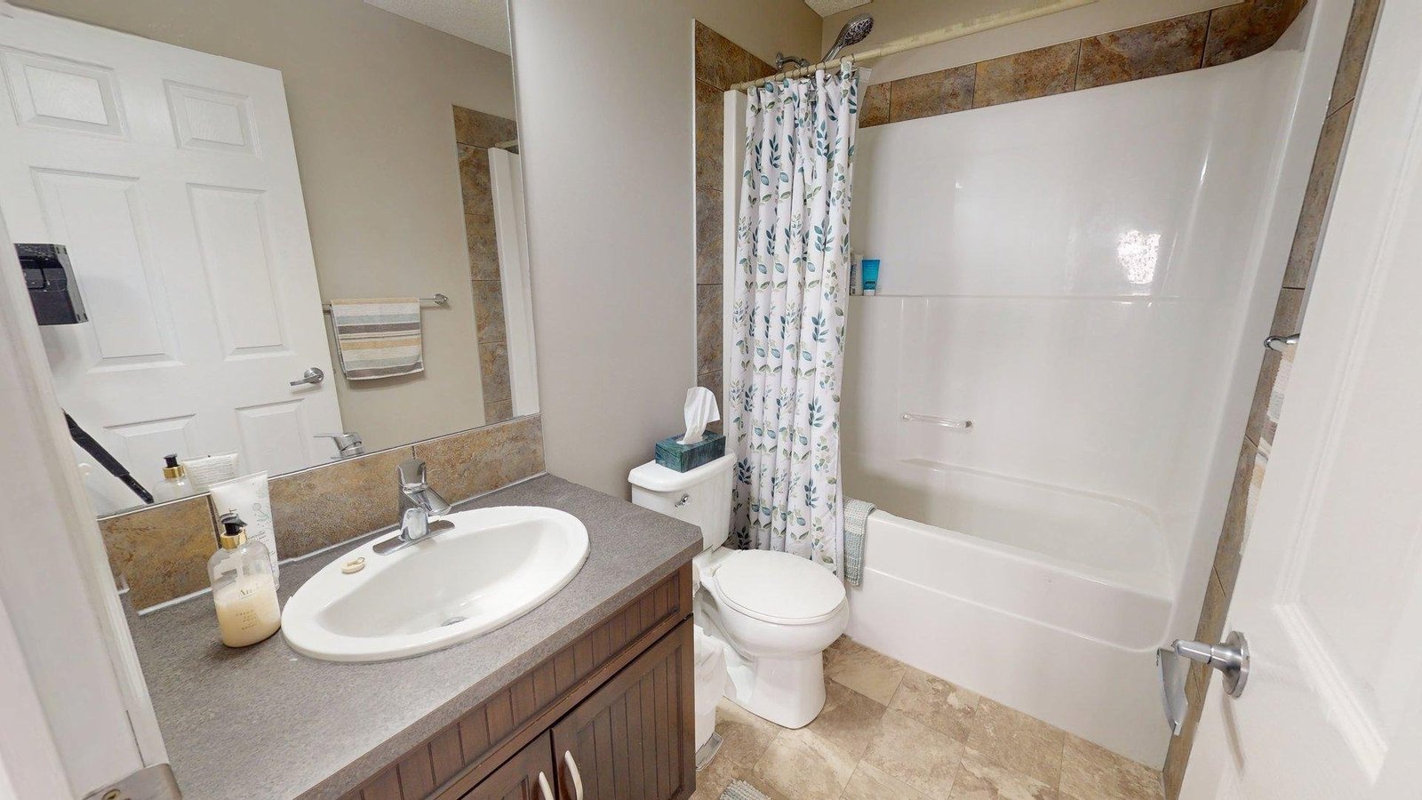 142 Selkirk Place - Photo 9