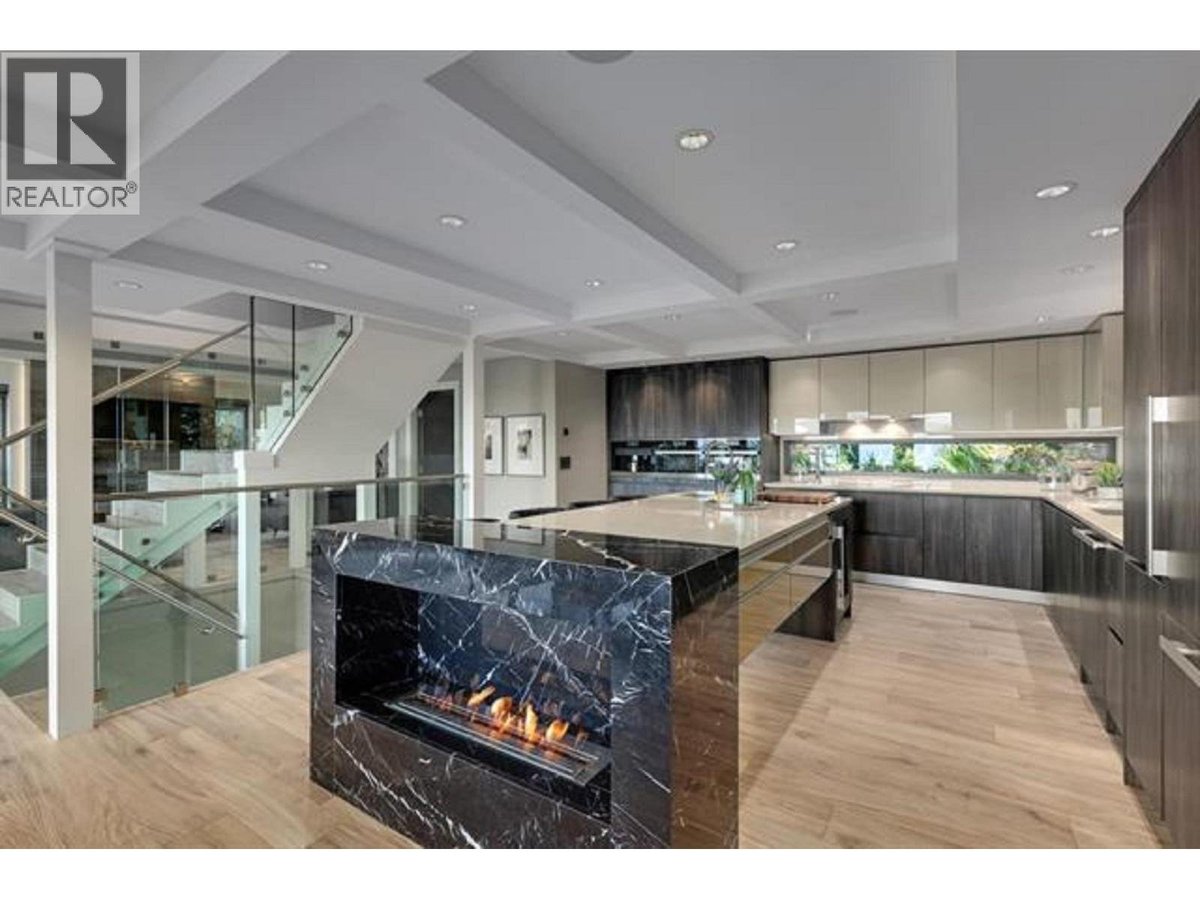 445 MOUNTAIN DRIVE - Photo 7
