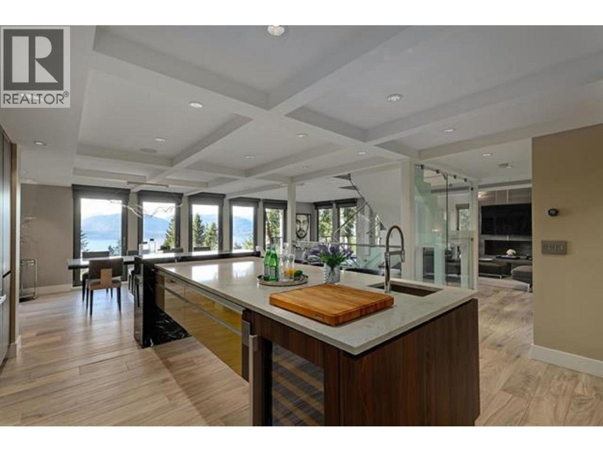445 MOUNTAIN DRIVE - Photo 10