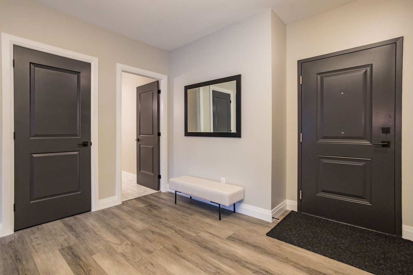 555 Teeple Terrace - Photo 4