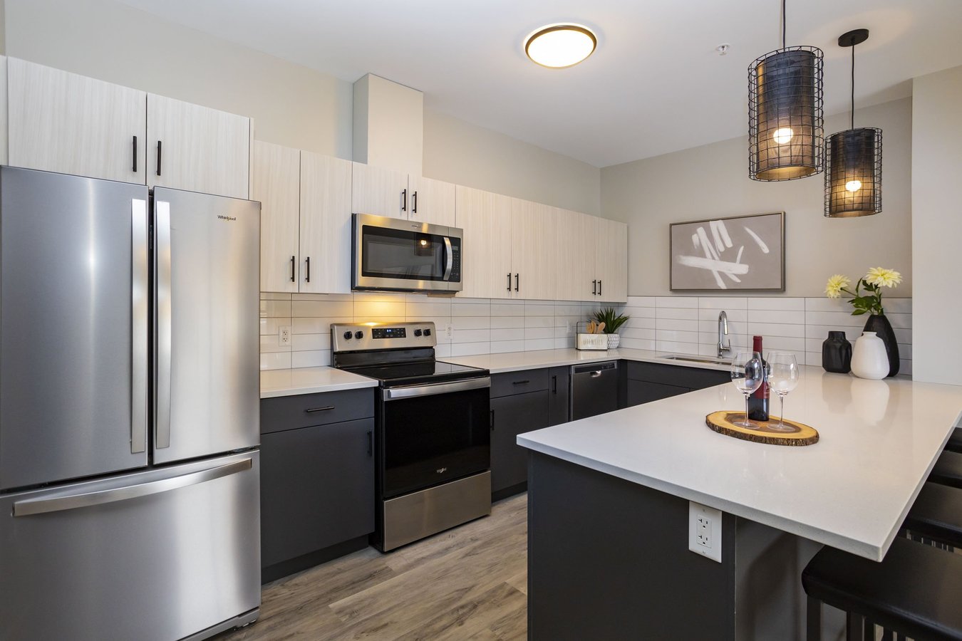 555 Teeple Terrace - Photo 10