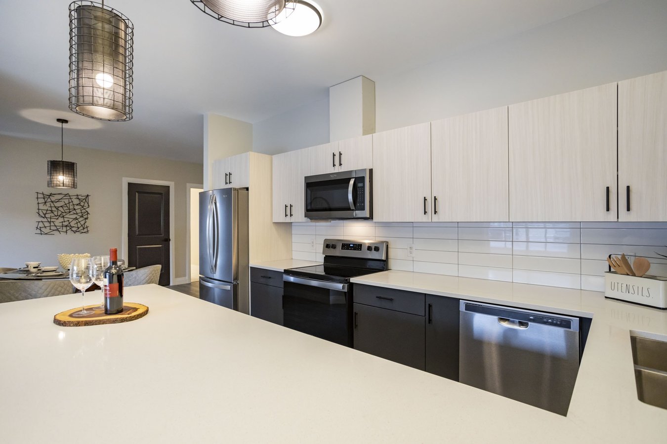 555 Teeple Terrace - Photo 11