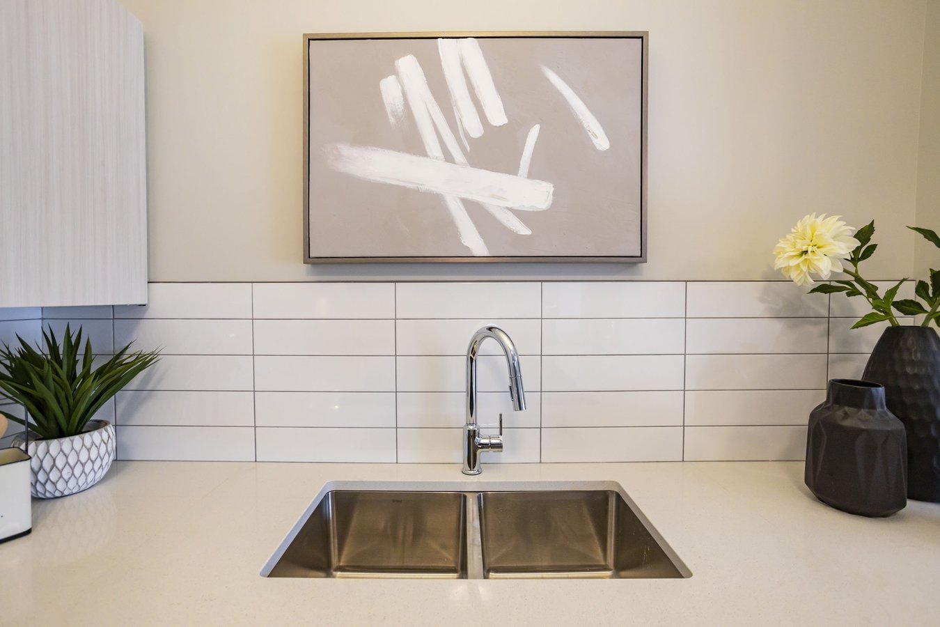 555 Teeple Terrace - Photo 14