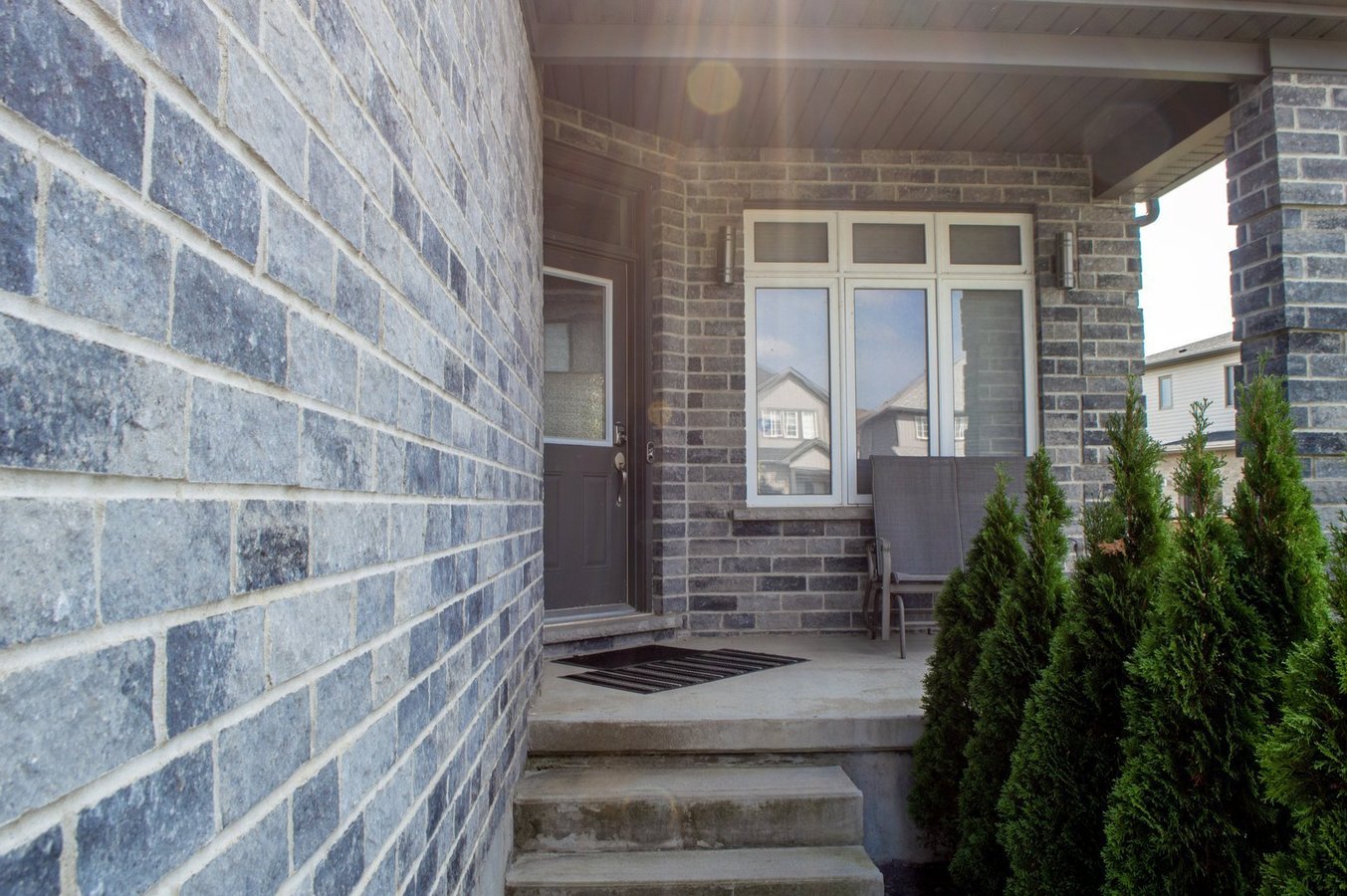 1154 Medway Park Drive - Photo 2